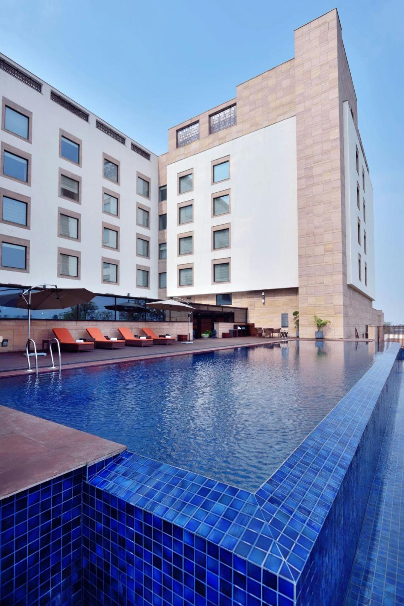 Hotel Courtyard By Marriott Raipur Extérieur photo