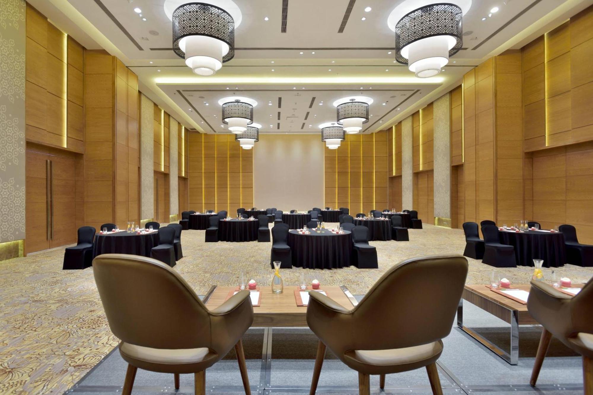 Hotel Courtyard By Marriott Raipur Extérieur photo
