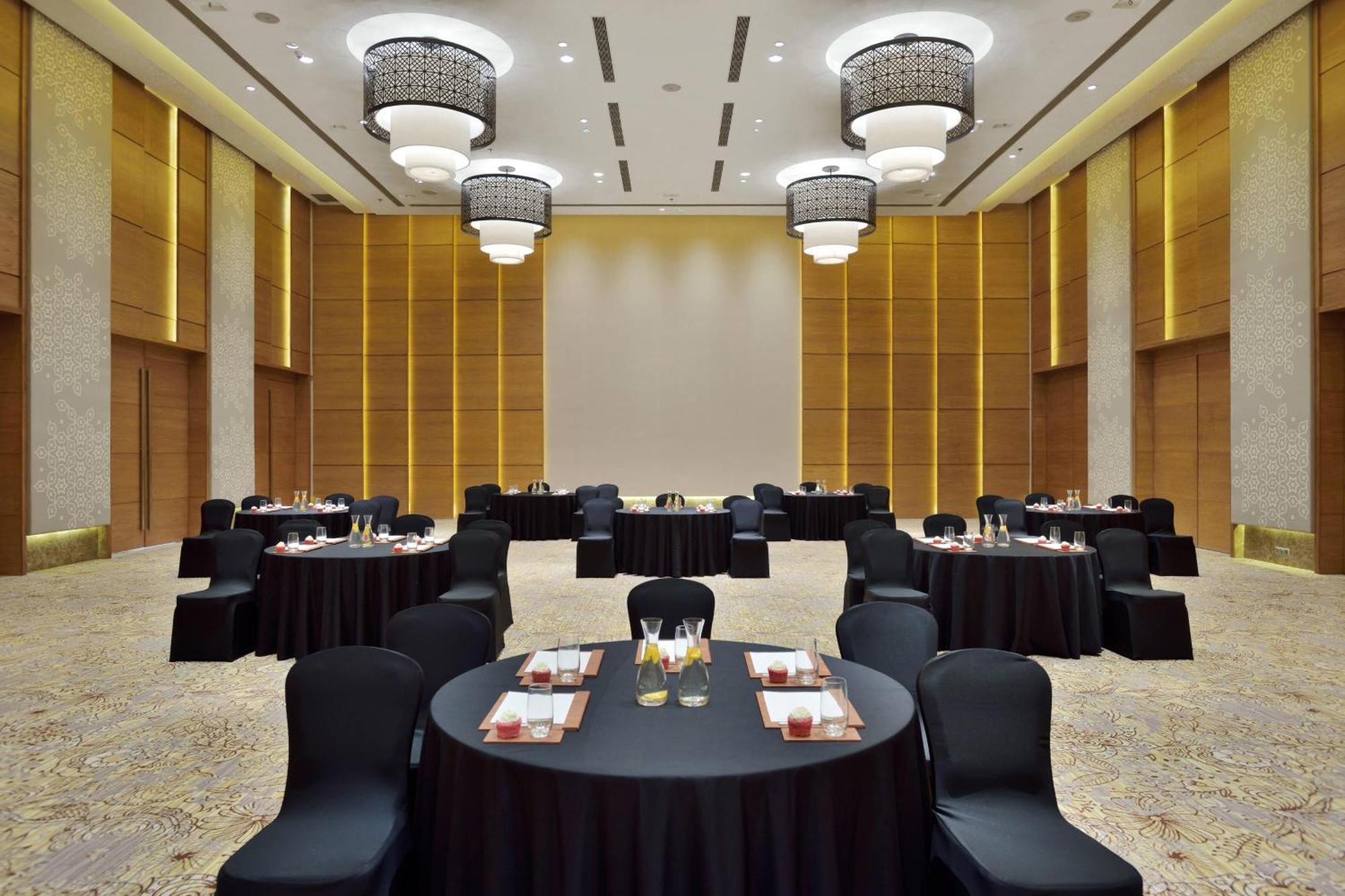 Hotel Courtyard By Marriott Raipur Extérieur photo