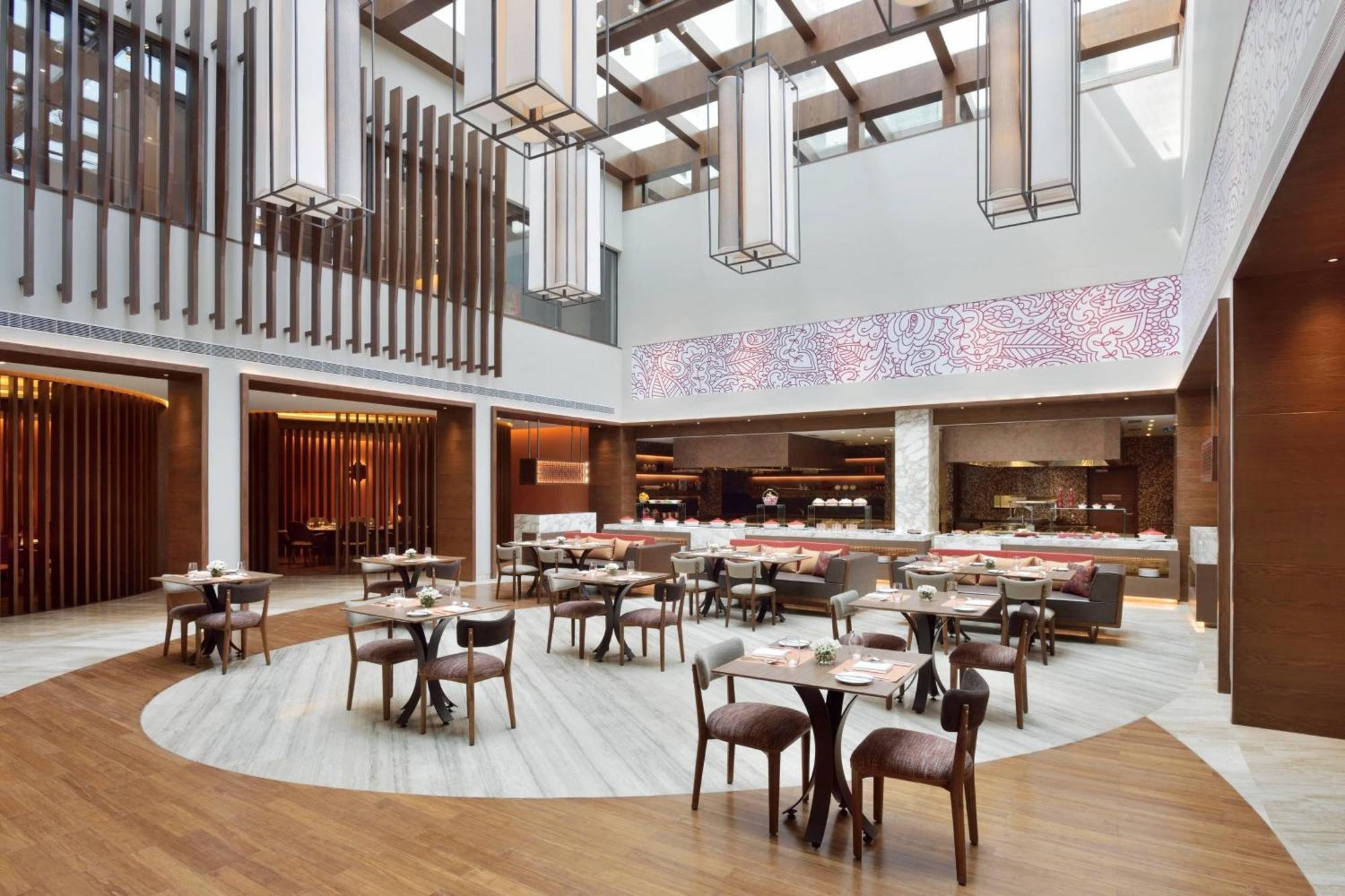Hotel Courtyard By Marriott Raipur Extérieur photo
