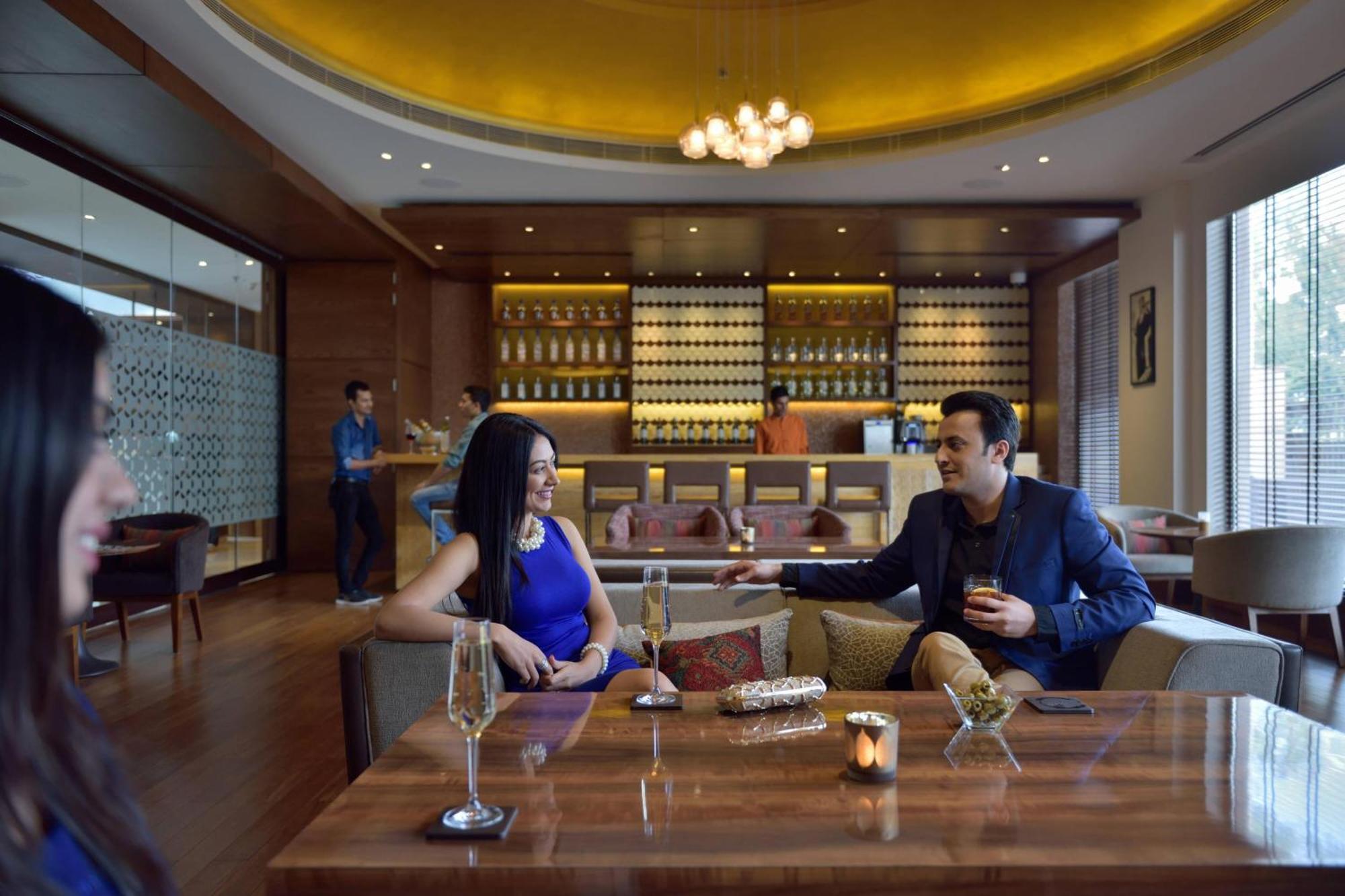 Hotel Courtyard By Marriott Raipur Extérieur photo