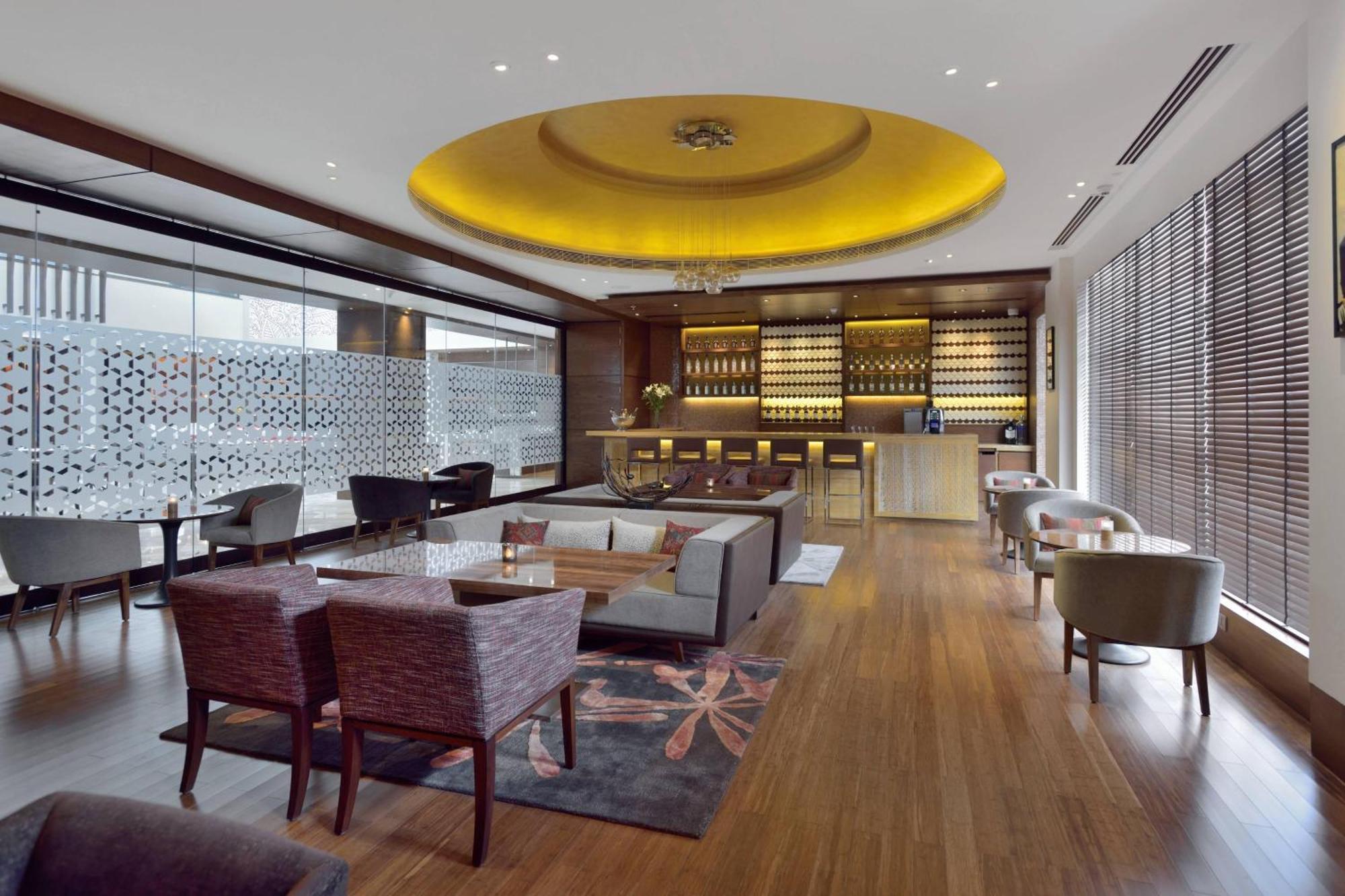 Hotel Courtyard By Marriott Raipur Extérieur photo