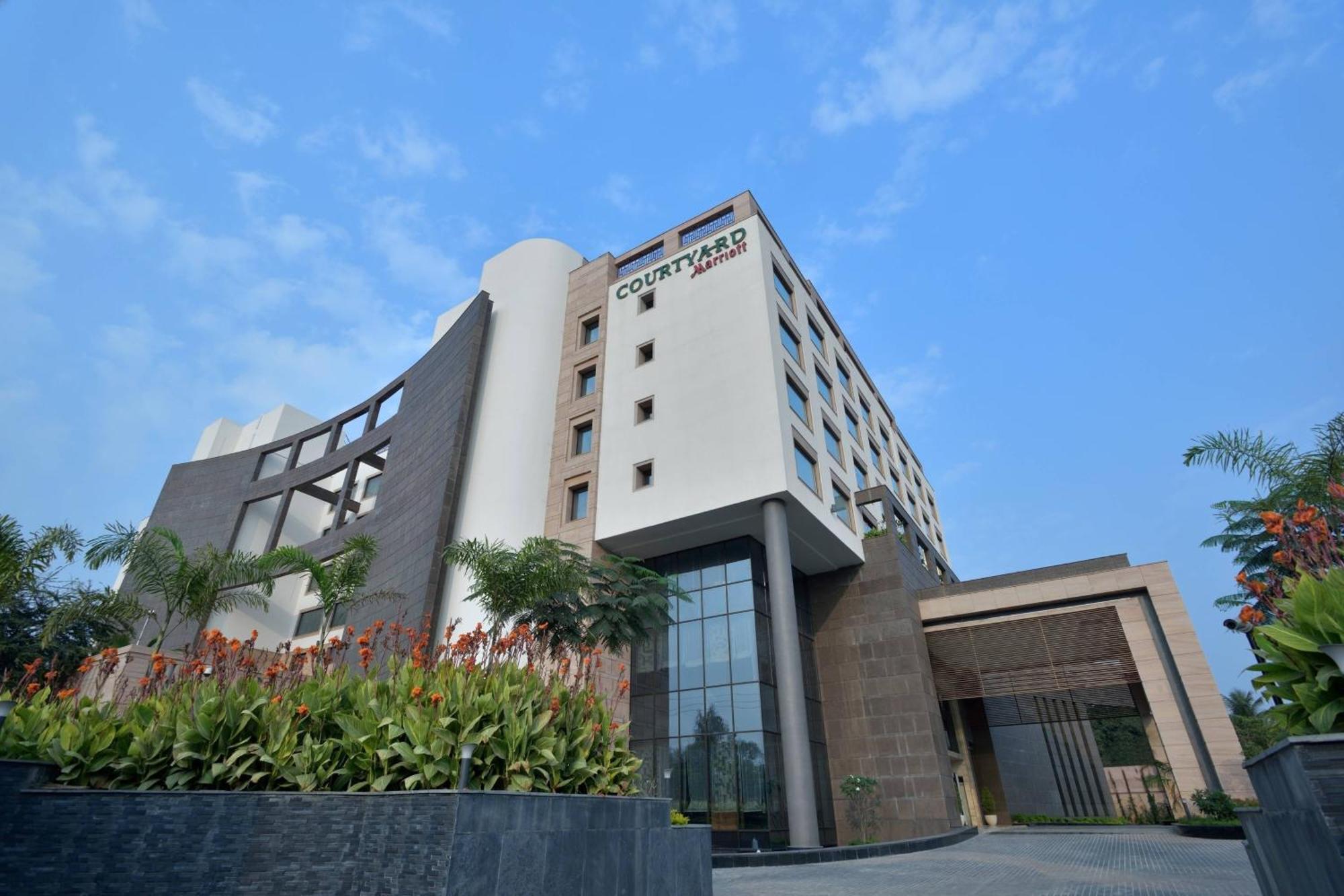 Hotel Courtyard By Marriott Raipur Extérieur photo