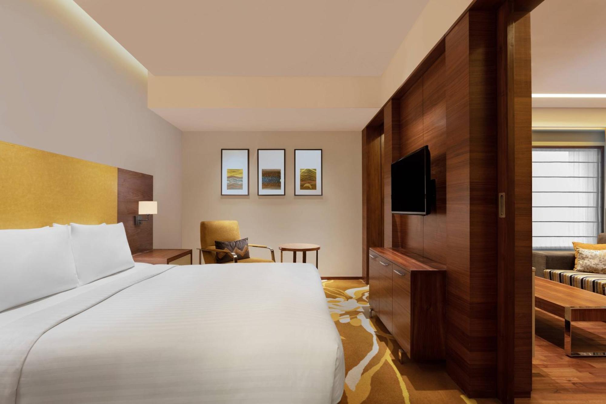 Hotel Courtyard By Marriott Raipur Extérieur photo