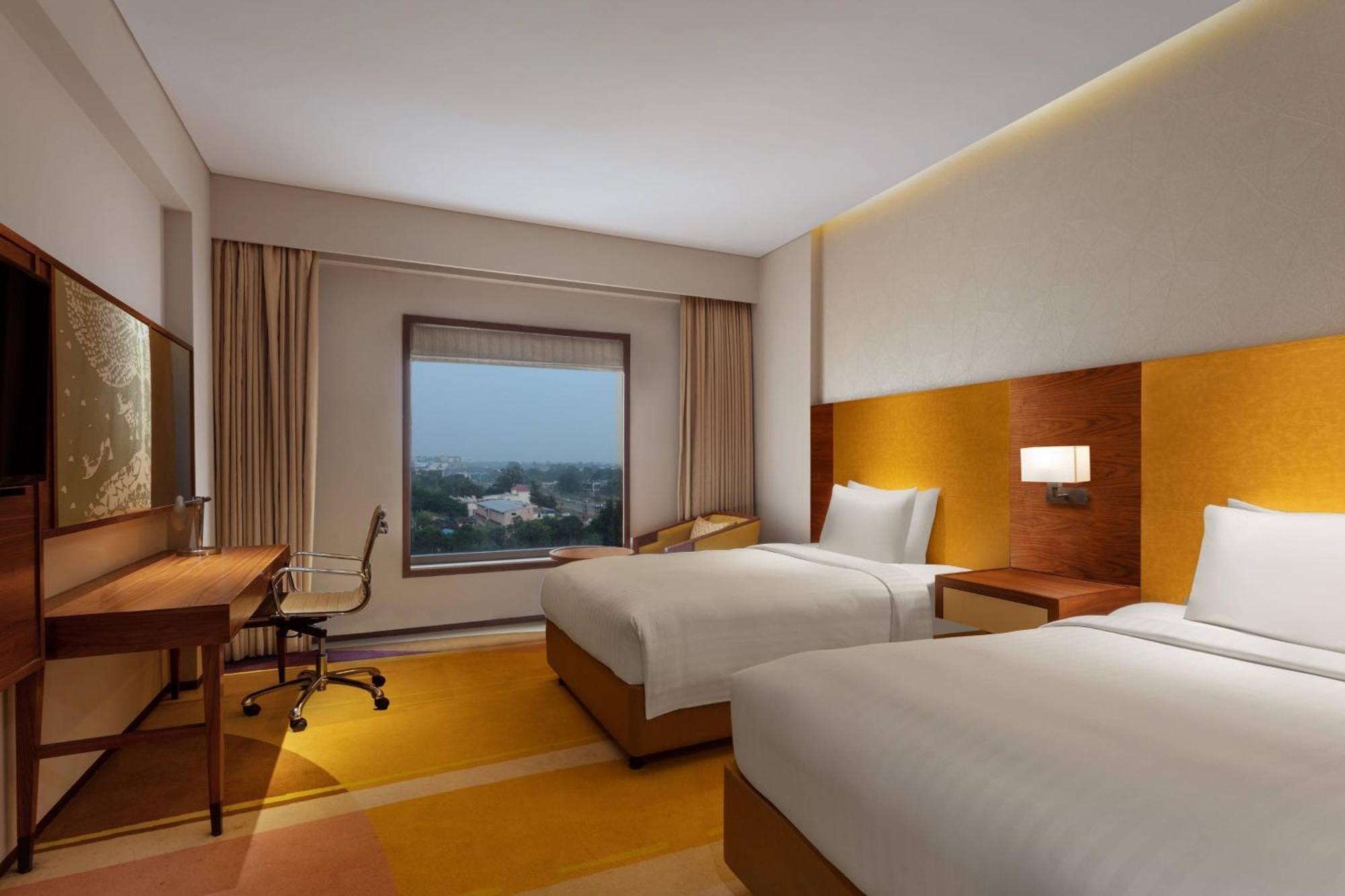 Hotel Courtyard By Marriott Raipur Extérieur photo