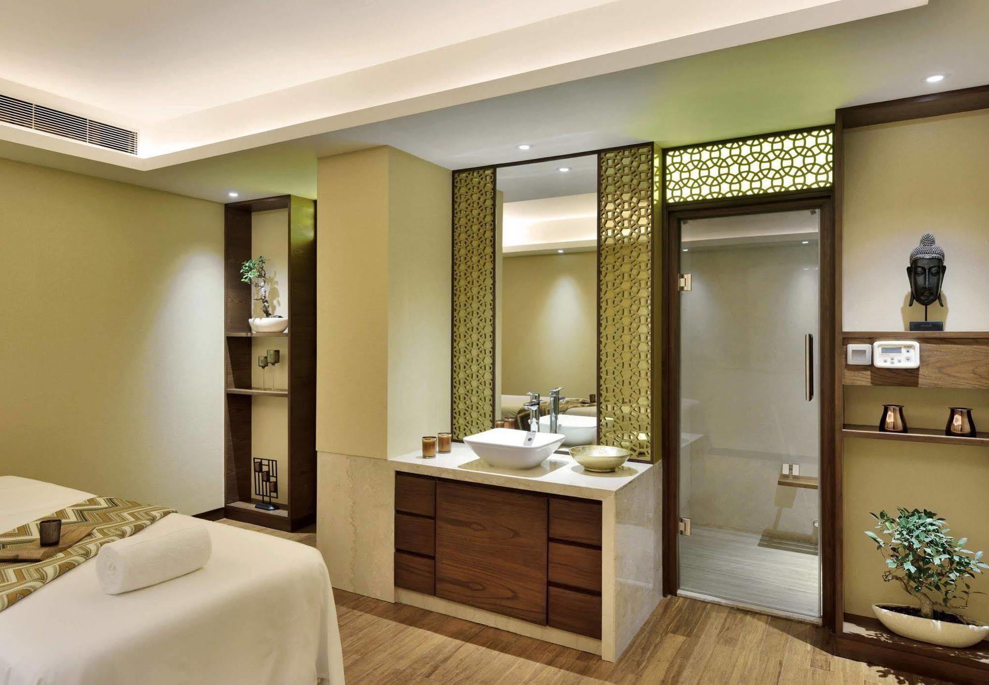 Hotel Courtyard By Marriott Raipur Extérieur photo