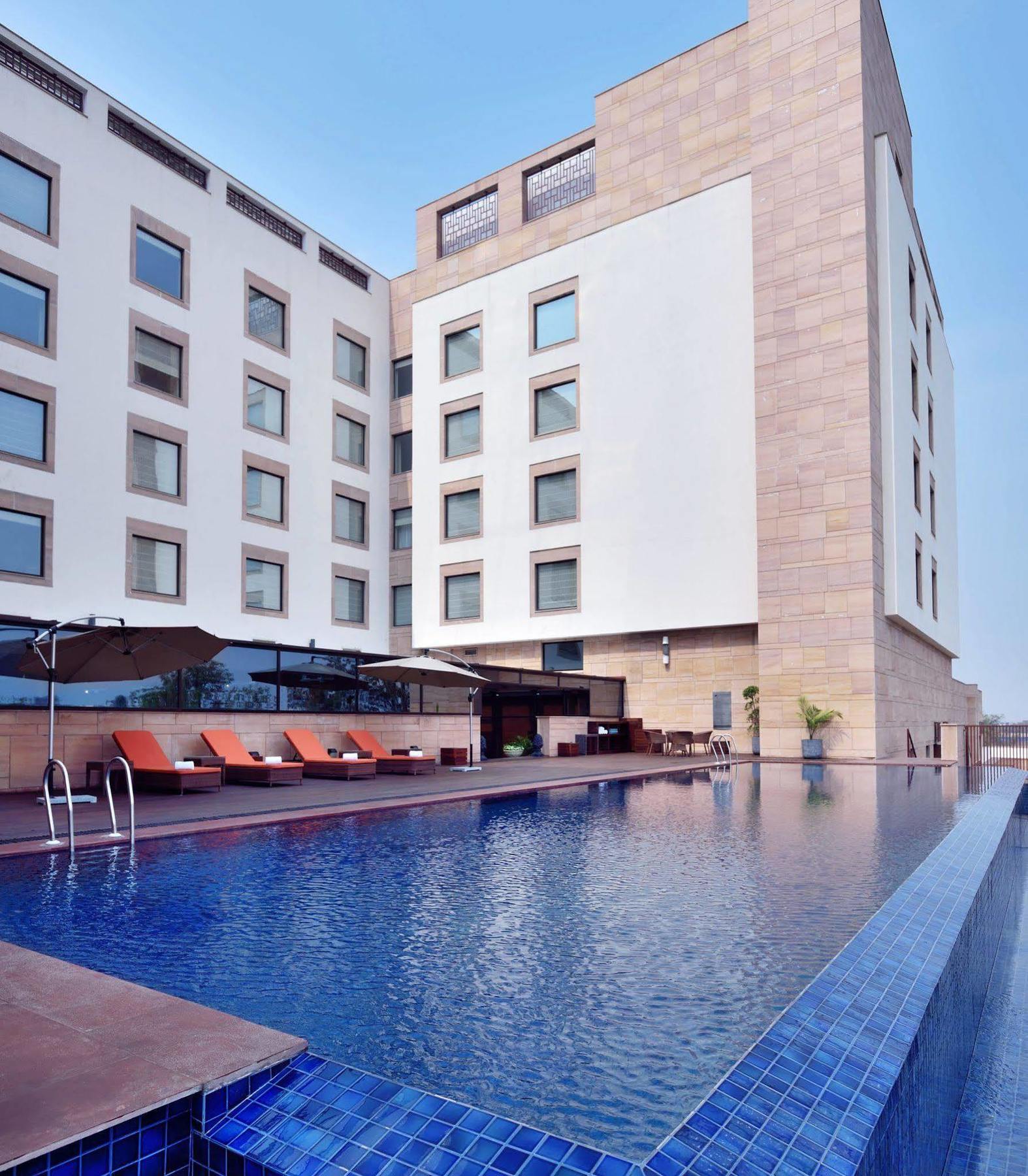 Hotel Courtyard By Marriott Raipur Extérieur photo